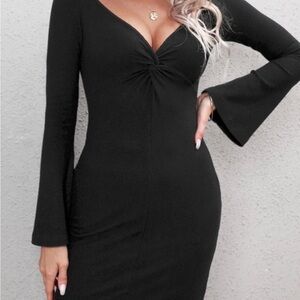 NWT Cupshe Bailey Dress Twist Front Long Bell Sleeves Bodycon Mini Sz M